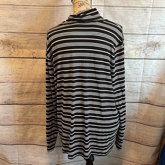 Talbots Thermawarmth Turtleneck Top Lightweight Black & White Stripes Size 2X - Picture 4 of 7